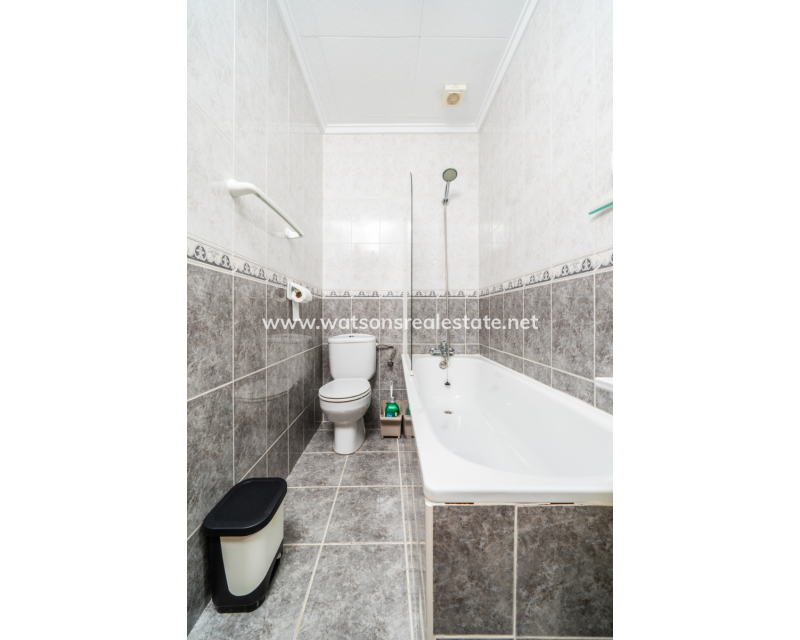 Resale - Reihenhaus - Urb. La Marina