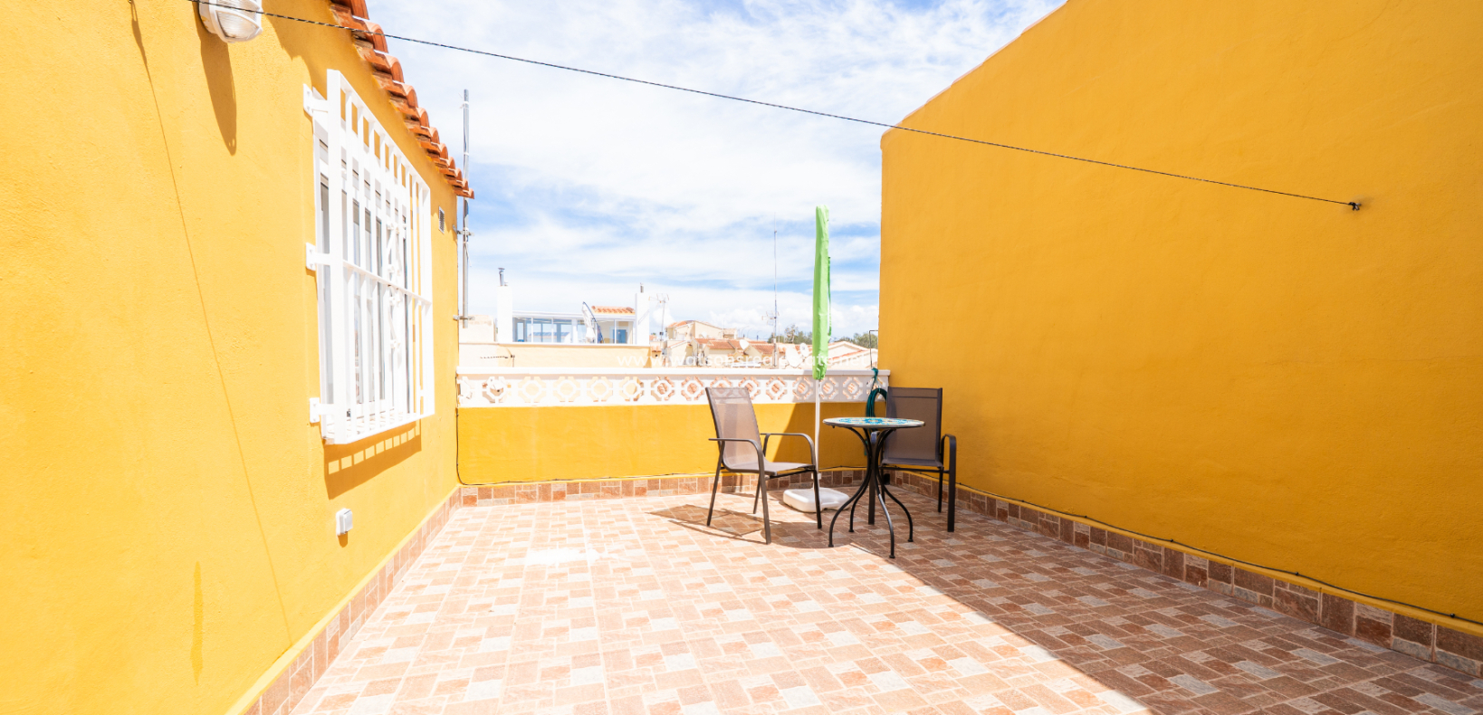 Resale - Reihenhaus - Urb. La Marina