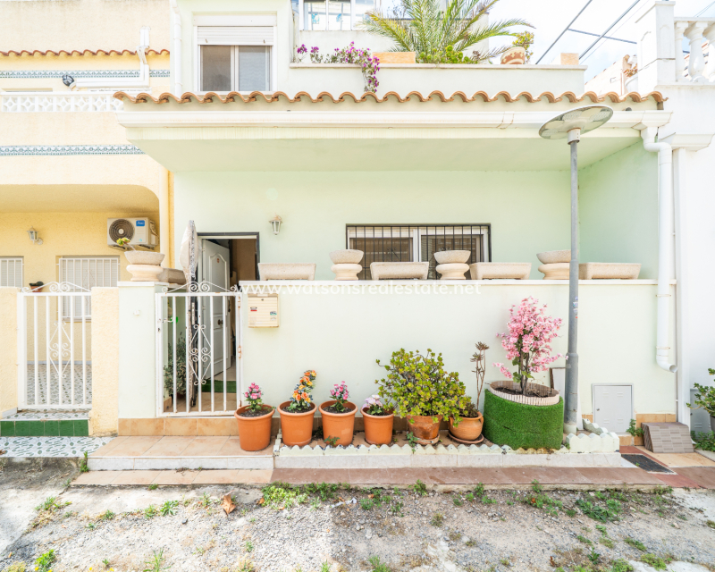 Resale - Reihenhaus - Urb. La Marina