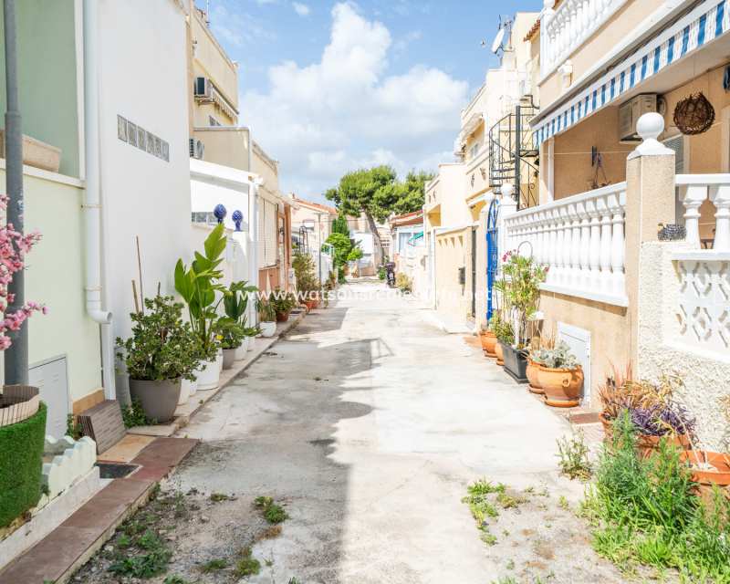 Resale - Reihenhaus - Urb. La Marina