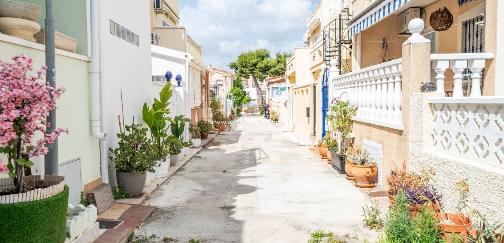 Resale - Reihenhaus - Urb. La Marina