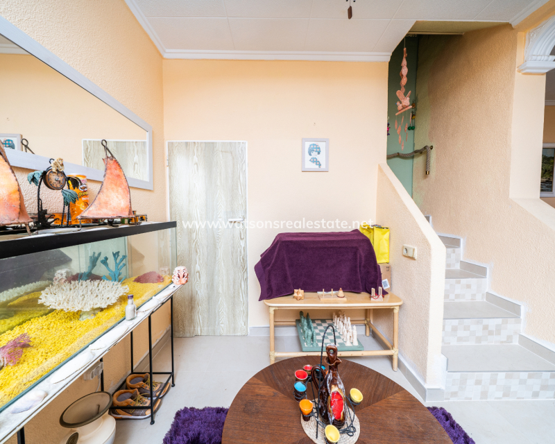 Resale - Reihenhaus - Urb. La Marina