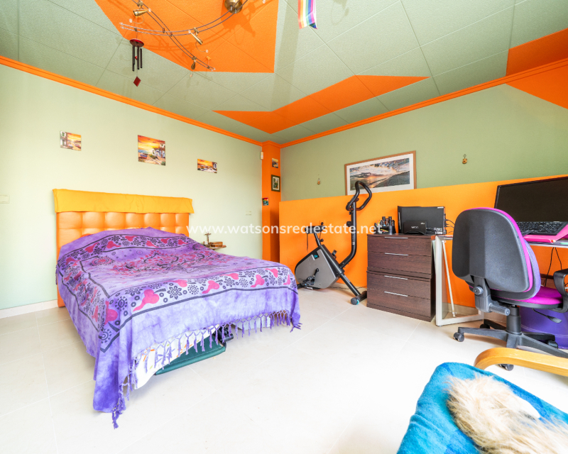 Resale - Reihenhaus - Urb. La Marina