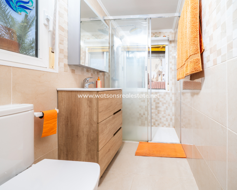 Resale - Reihenhaus - Urb. La Marina