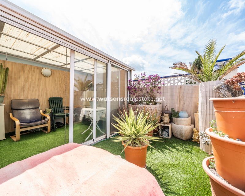 Resale - Reihenhaus - Urb. La Marina