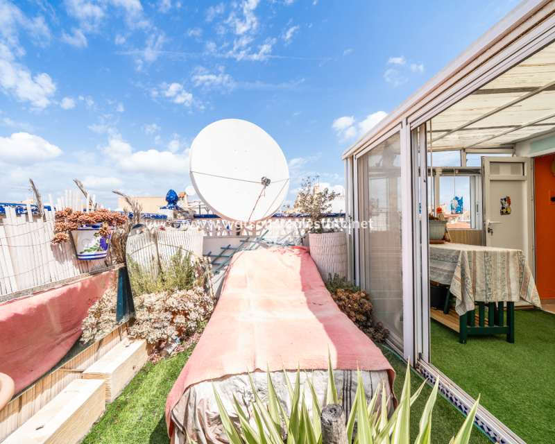 Resale - Reihenhaus - Urb. La Marina