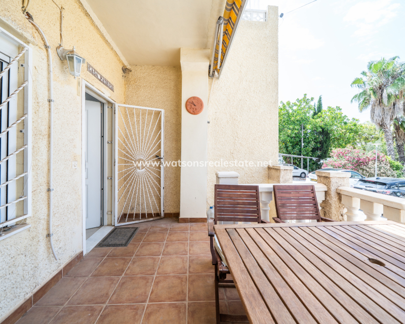 Resale - Reihenhaus - Urb. La Marina