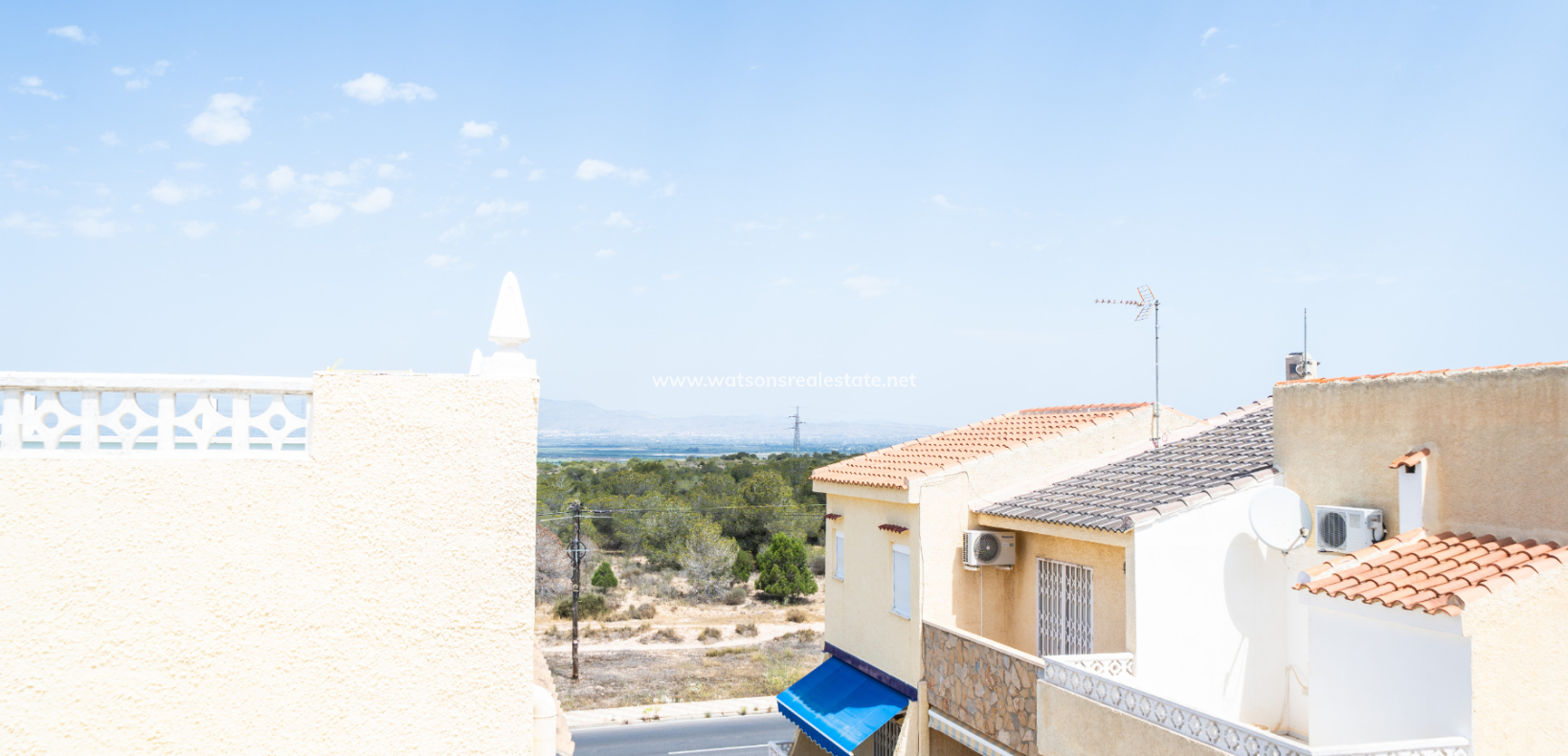 Resale - Reihenhaus - Urb. La Marina