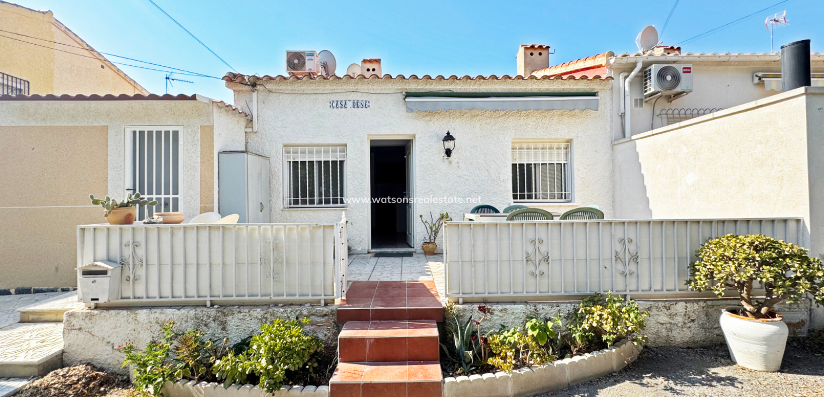 Resale - Reihenhaus - Urb. La Marina