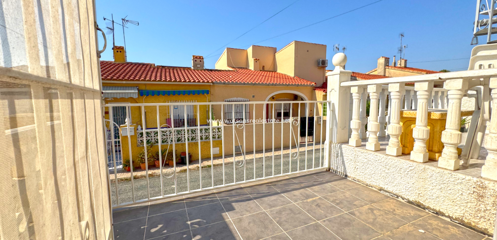 Resale - Reihenhaus - Urb. La Marina