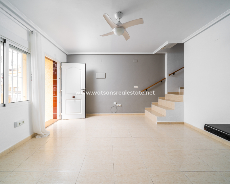 Resale - Reihenhaus - Urb. La Marina