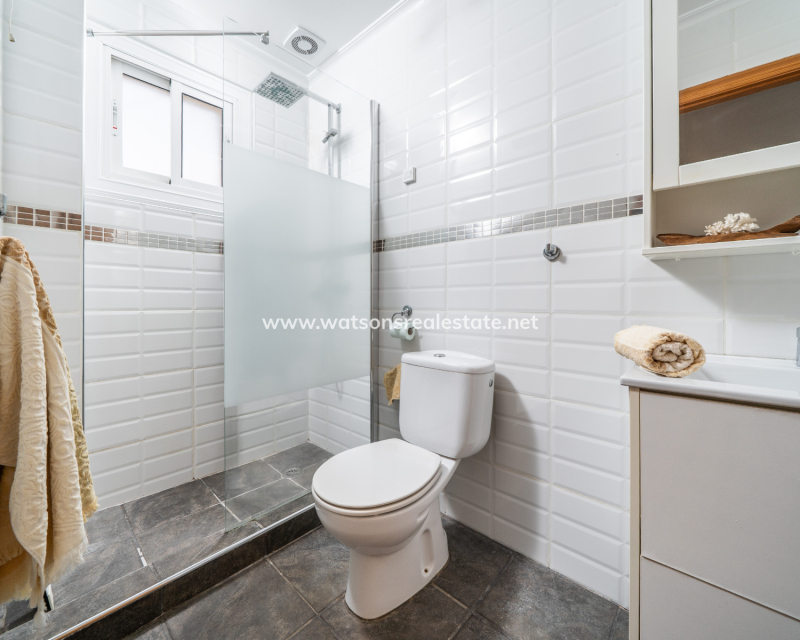 Resale - Reihenhaus - Urb. La Marina
