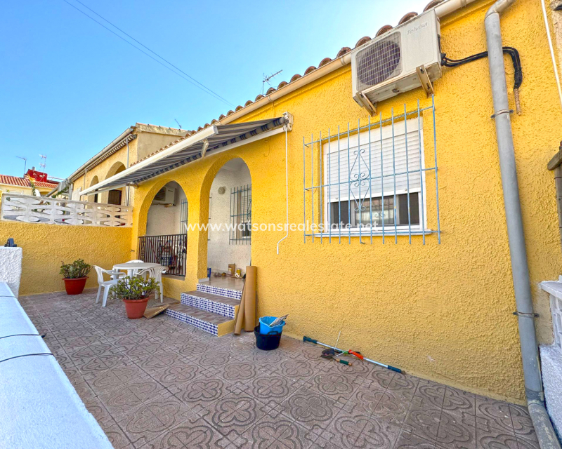 Resale - Reihenhaus - Urb. La Marina