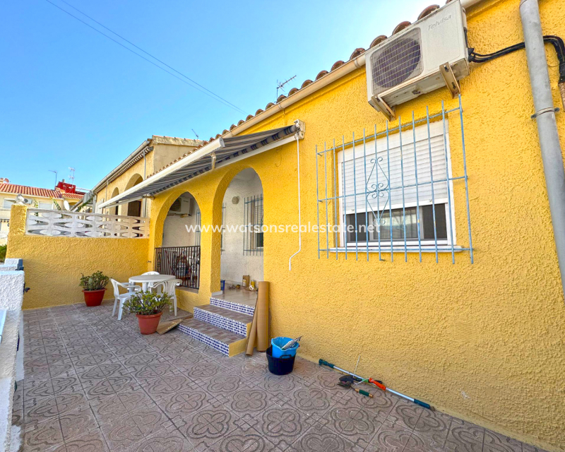 Resale - Reihenhaus - Urb. La Marina