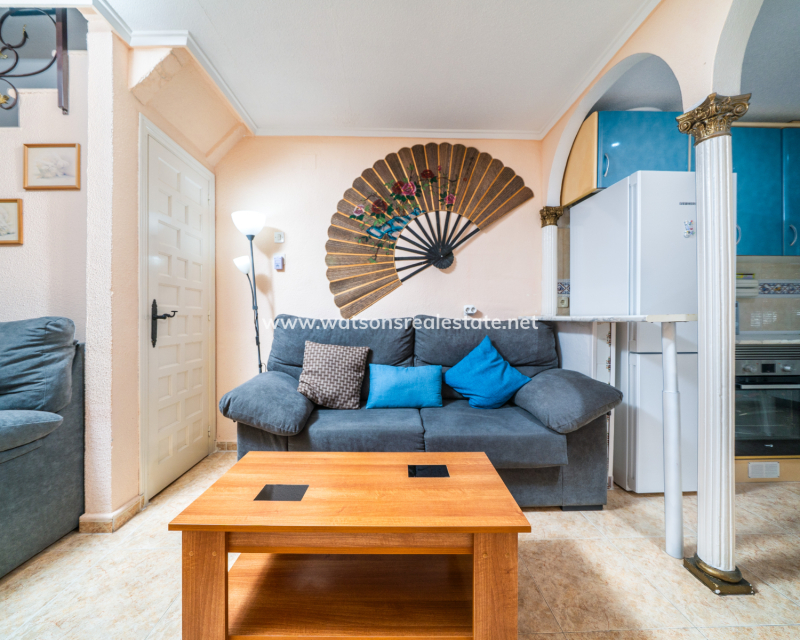 Resale - Reihenhaus - Urb. La Marina