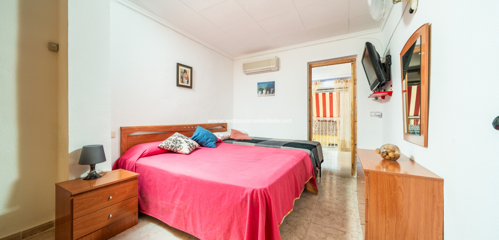 Resale - Reihenhaus - Urb. La Marina