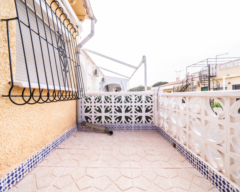 Resale - Reihenhaus - Urb. La Marina