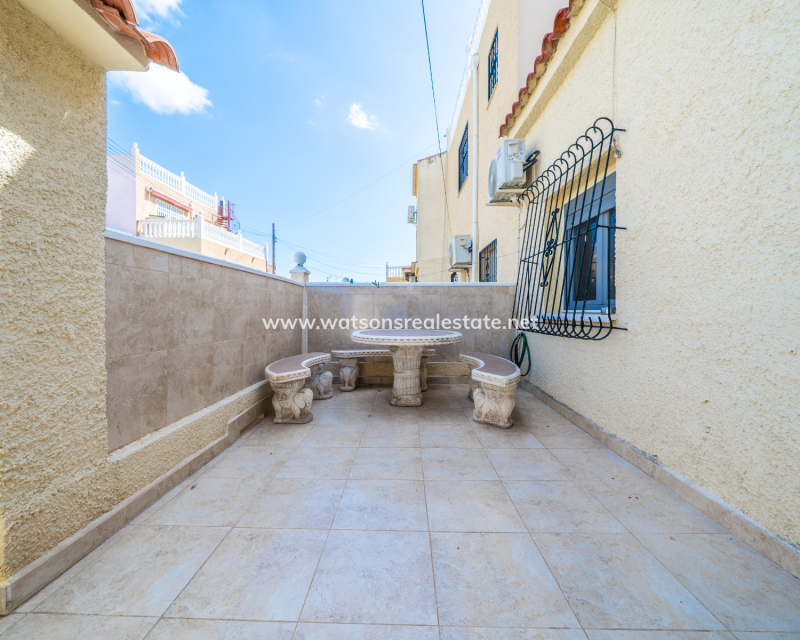 Resale - Reihenhaus - Urb. La Marina