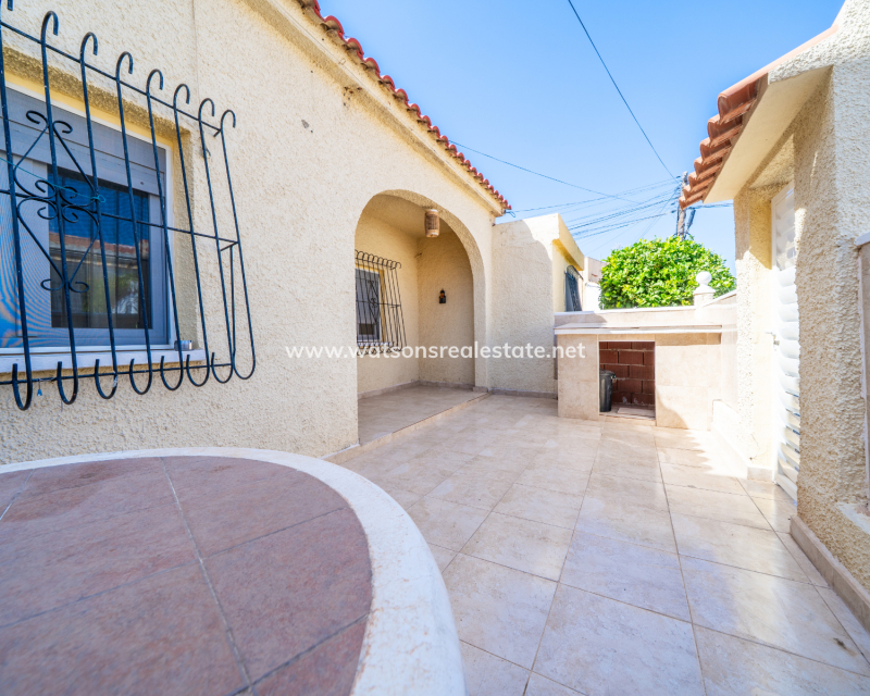 Resale - Reihenhaus - Urb. La Marina