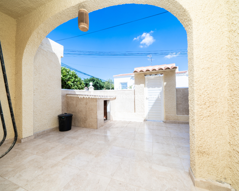 Resale - Reihenhaus - Urb. La Marina