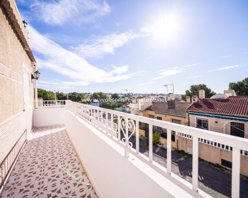 Resale - Reihenhaus - Urb. La Marina