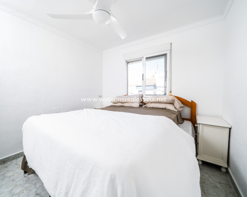 Resale - Reihenhaus - Urb. La Marina