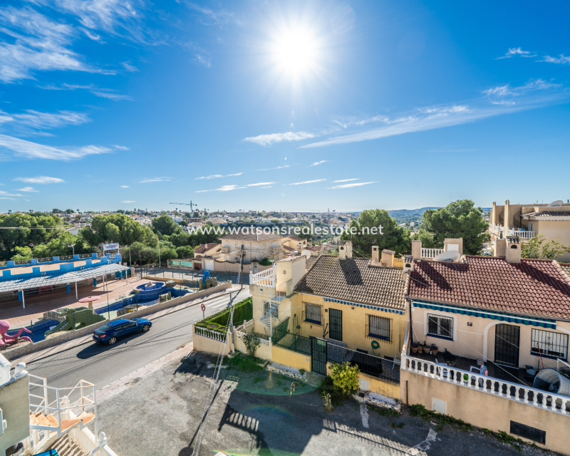 Resale - Reihenhaus - Urb. La Marina