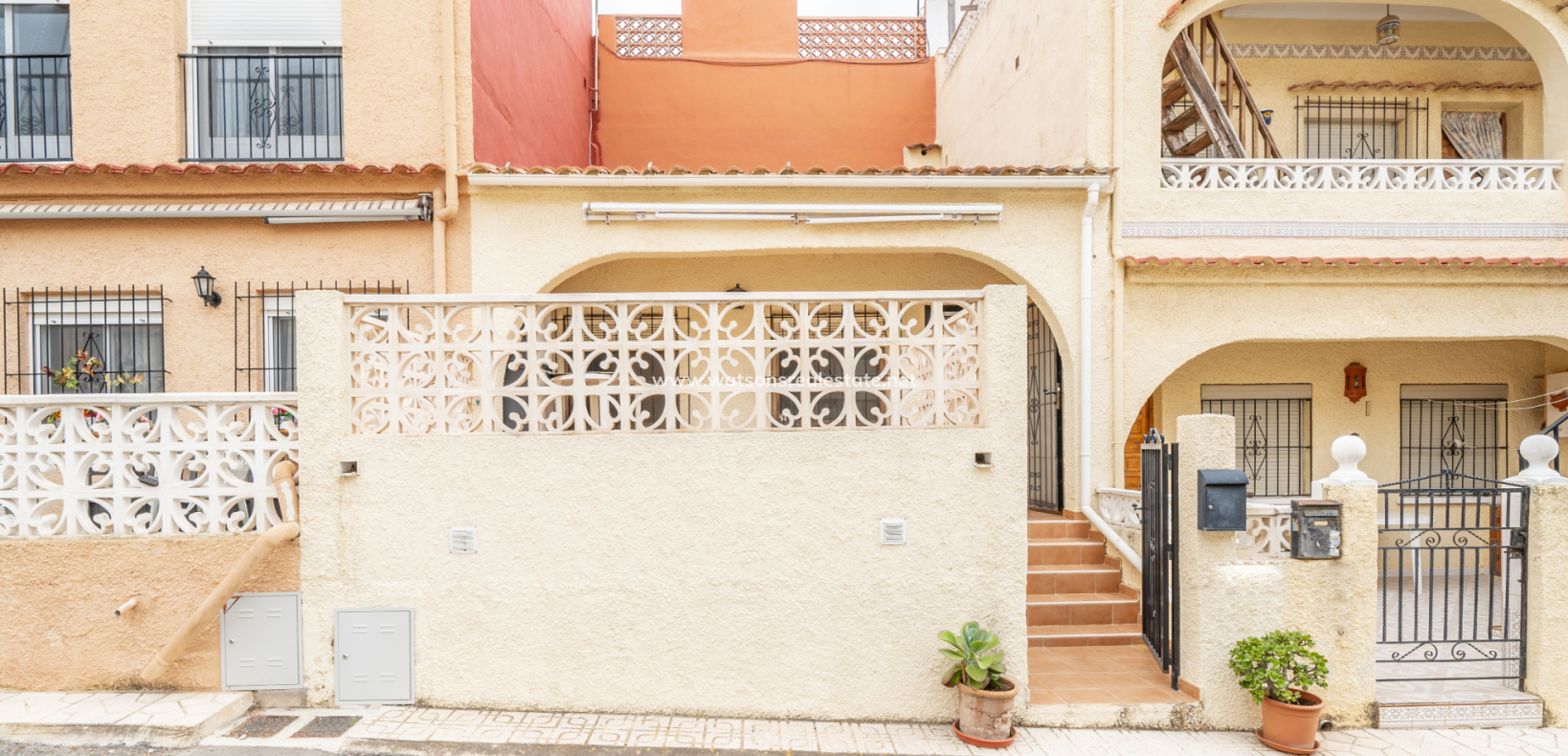 Resale - Reihenhaus - Urb. La Marina