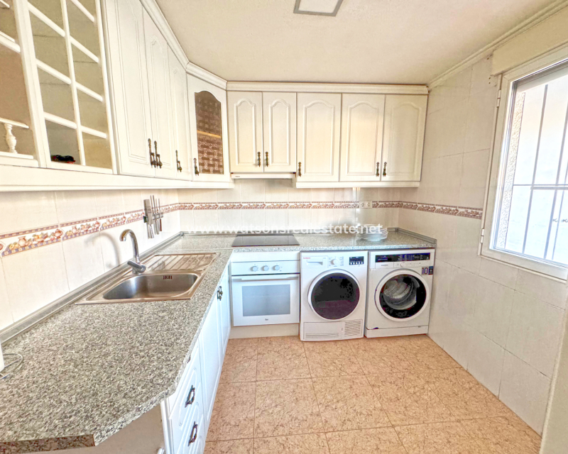 Resale - Reihenhaus - Urb. La Marina