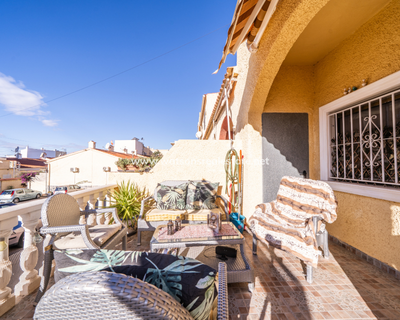 Resale - Reihenhaus - Urb. La Marina