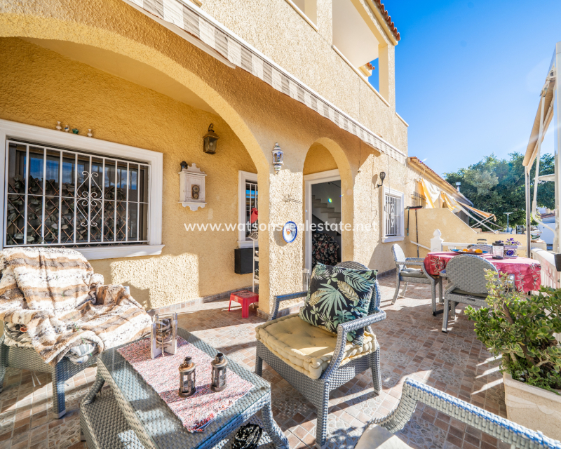 Resale - Reihenhaus - Urb. La Marina