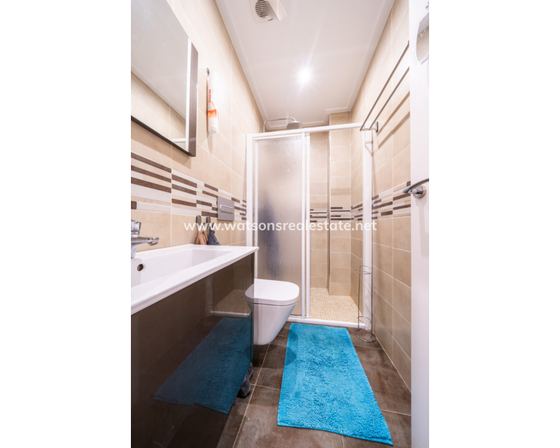 Resale - Reihenhaus - Urb. La Marina