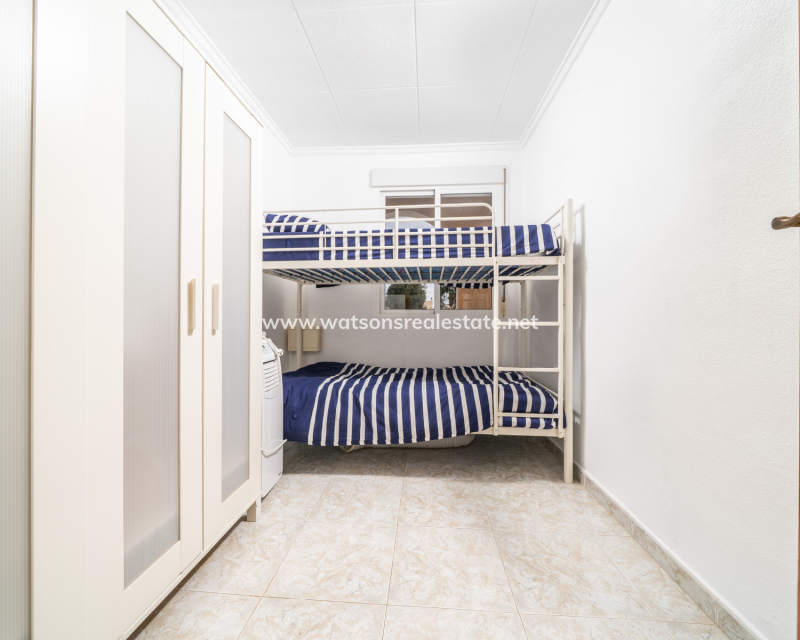 Resale - Reihenhaus - Urb. La Marina