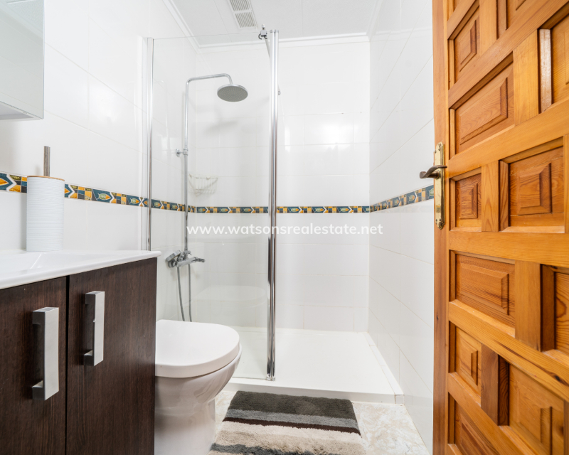 Resale - Reihenhaus - Urb. La Marina