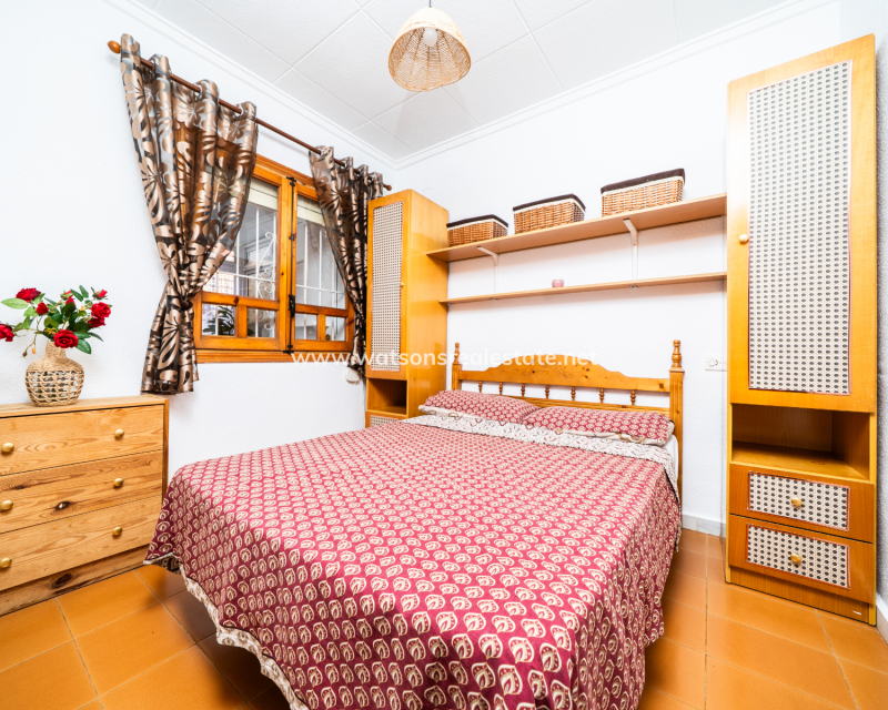 Resale - Reihenhaus - Urb. La Marina