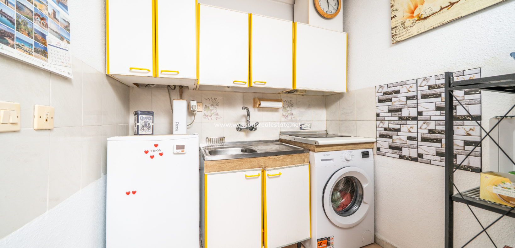 Resale - Reihenhaus - Urb. La Marina