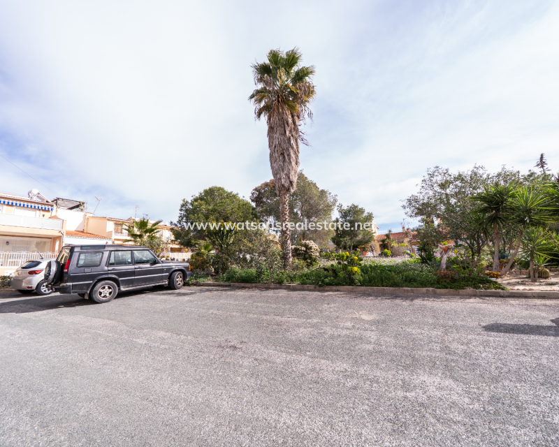 Resale - Reihenhaus - Urb. La Marina