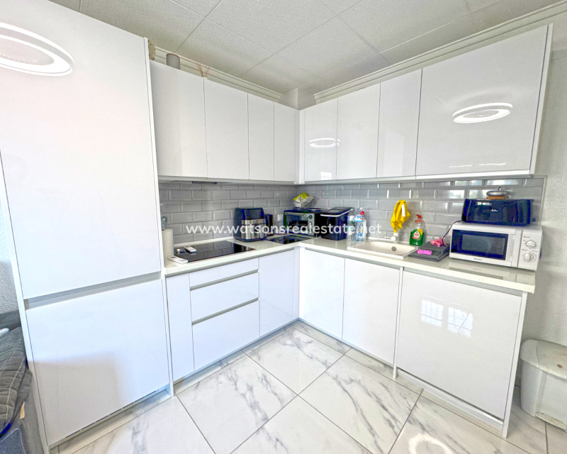 Resale - Reihenhaus - Urb. La Marina