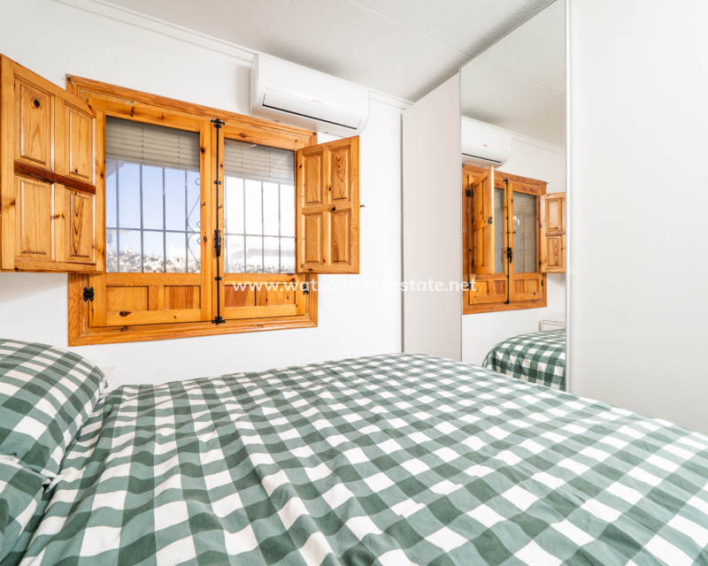 Resale - Reihenhaus - Urb. La Marina