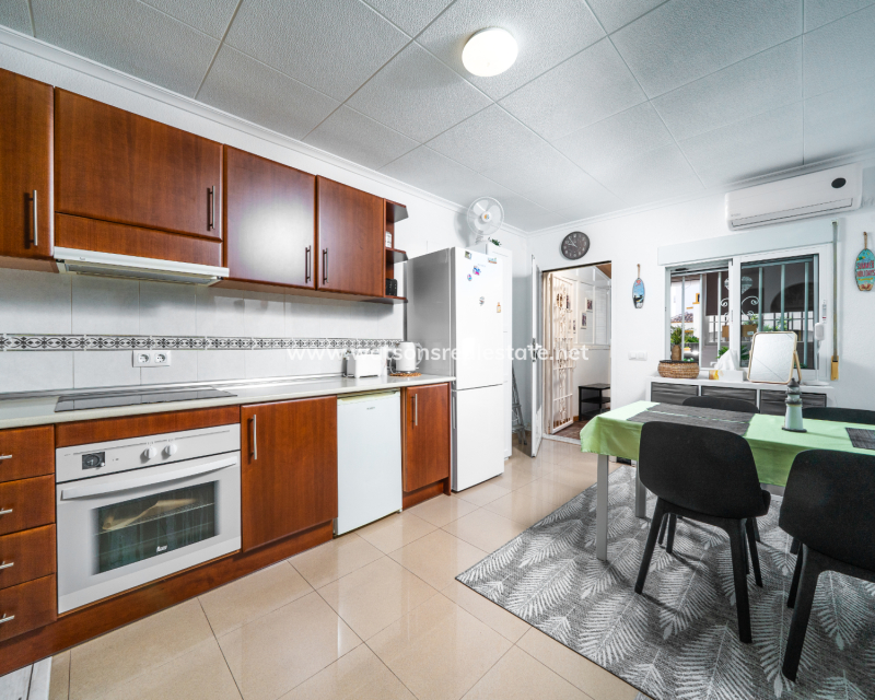 Resale - Reihenhaus - Urb. La Marina
