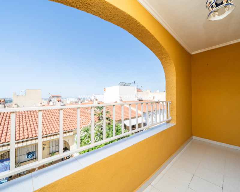 Resale - Reihenhaus - Urb. La Marina