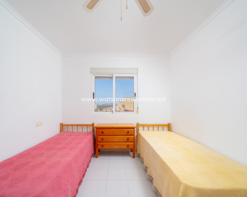 Resale - Reihenhaus - Urb. La Marina