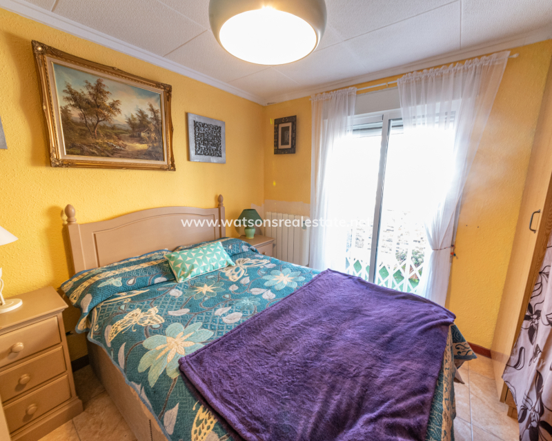 Resale - Reihenhaus - Urb. La Marina