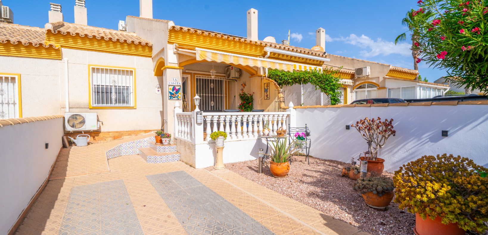 Resale - Reihenhaus - Urb. La Marina