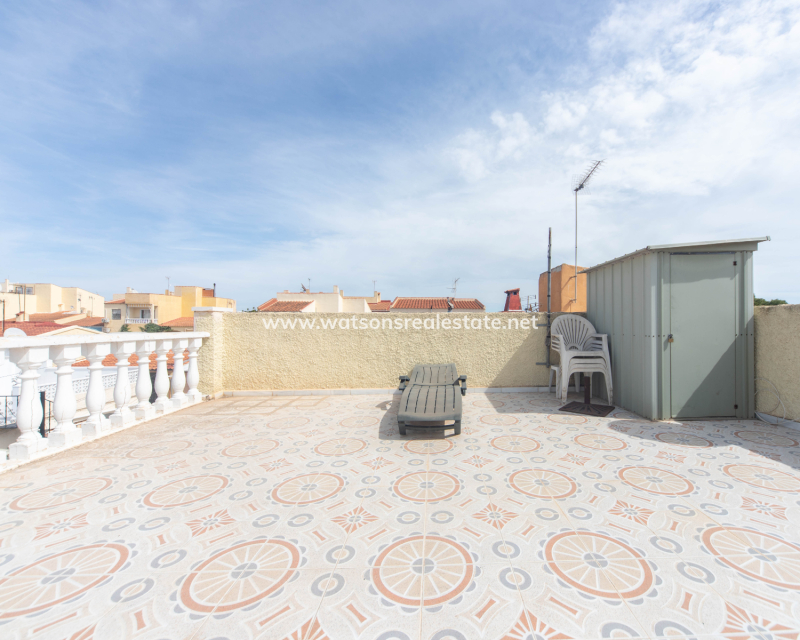 Resale - Reihenhaus - Urb. La Marina