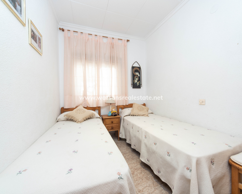 Resale - Reihenhaus - Urb. La Marina