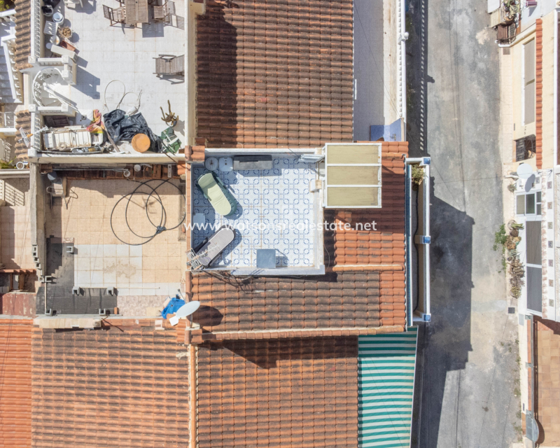 Resale - Reihenhaus - Urb. La Marina