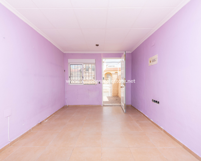 Resale - Reihenhaus - Urb. La Marina