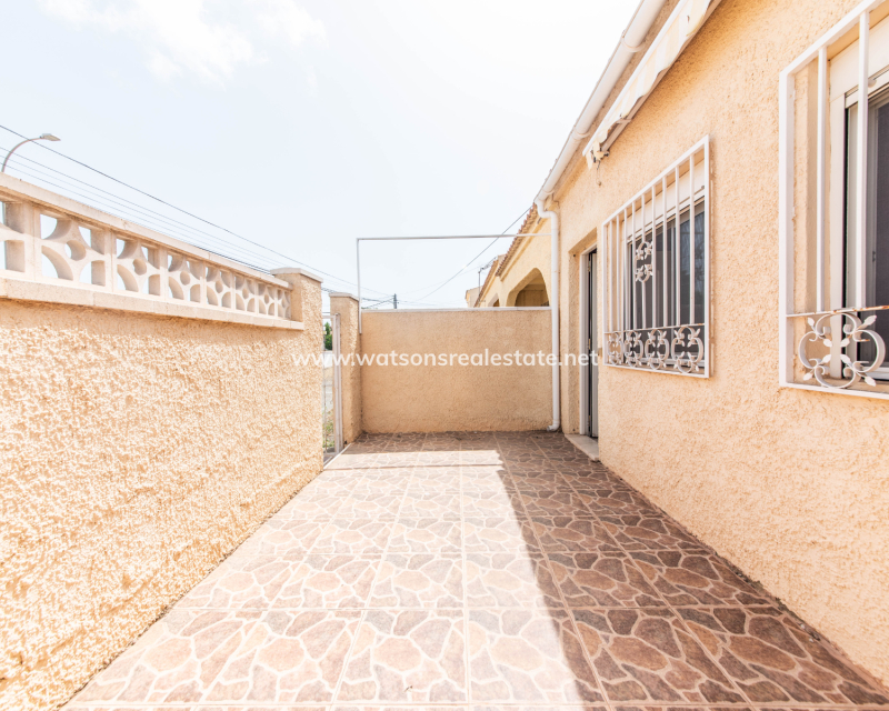 Resale - Reihenhaus - Urb. La Marina