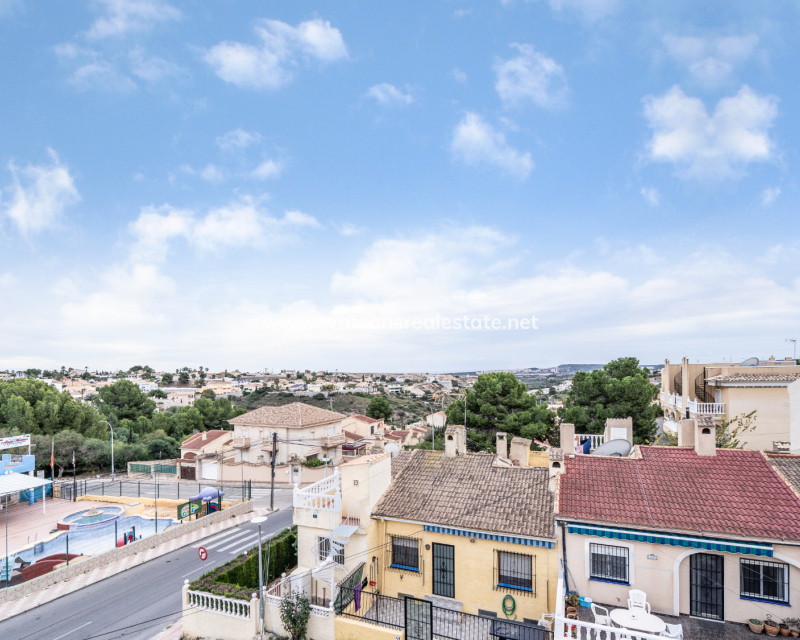 Resale - Reihenhaus - Urb. La Marina